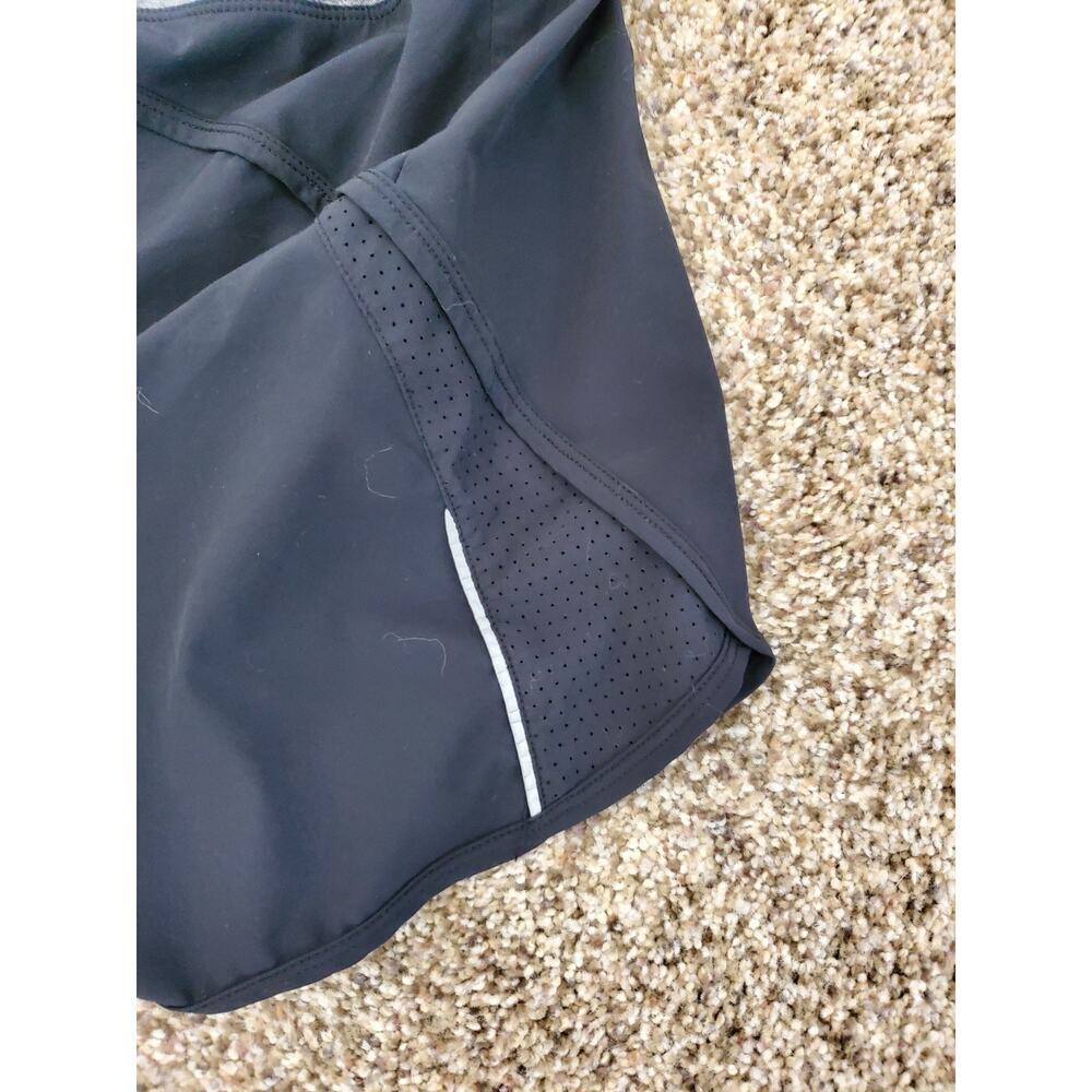 Specialized Athletic Women's Shorts Size LG - Picture 3 of 8